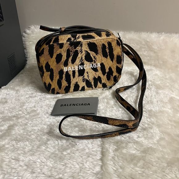 Balenciaga Calfskin Printed Leopard XS Everyday Camera Bag Beige White - Picture 1 of 11